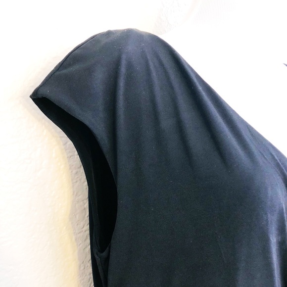 Black Dress - Picture 3 of 3